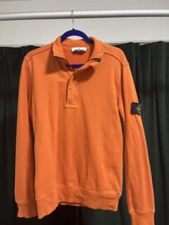 STONE ISLAND ハーフジップ スウェット オレンジ