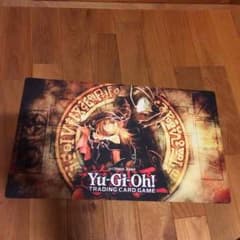 遊戯王 ブラックマジシャンプレイマットのサムネイル