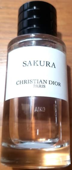 SAKURA CHRISTIAN DIOR 香水のサムネイル