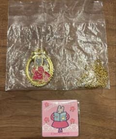 マロンクリーム サンリオ　まとめ売り ペンダントコレクション　シール　ガチャのサムネイル