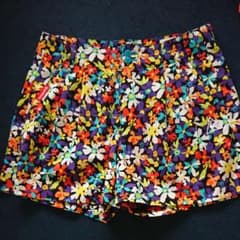 お値下げ 花柄 ショートパンツ キュロットのサムネイル