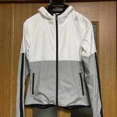 Reebok ウィンドブレーカー 白・灰色。⭐︎値下げのサムネイル