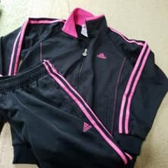 adidasジャージ　女児　上下　130のサムネイル