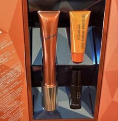 25年10月限定発売 ポーラ リンクルショット スパークルギフトボックス