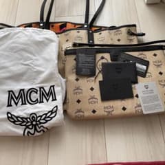 希少リバーシブルトートバッグMCM miniバック付きのサムネイル