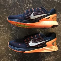NIKE LUNARGLIDE7のサムネイル