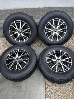 スタッドレスタイヤ 195/80R15のサムネイル