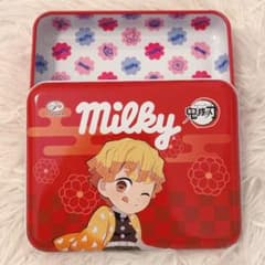 Zenitsu Agatsuma Small storage box with bonus item. Immediate purchase available.