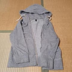 [ともさん専用]グレーのパーカーのサムネイル