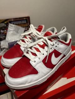 Nike Dunk Low Retro "Championship Red"のサムネイル