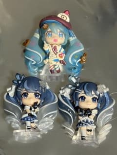 雪ミク 2026 2025アソート フィギュア 3つセットのサムネイル