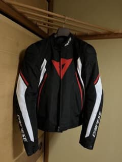 ダイネーゼ　DAINESE 冬用　ジャケットのサムネイル