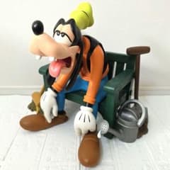 【グーフィー】グーフィー　オン　ベンチ　ビッグフィギュア　箱あり　未使用　希少