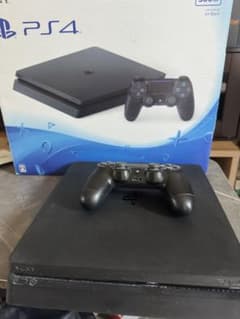 PlayStation®4 ジェット・ブラック 500GB CUH-2000A…のサムネイル