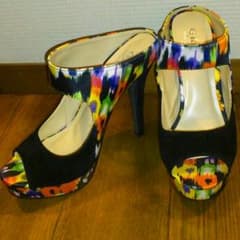 値下げ！美品☆サンダルのサムネイル