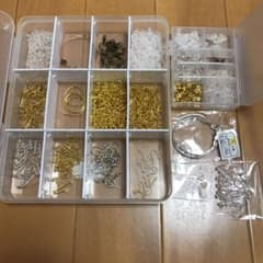 ハンドメイド資材・ピアス、イヤリングパーツまとめ売りのサムネイル