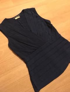 TADASHI SHOJI トップス ネイビーのサムネイル