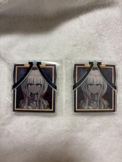 ダンガンロンパV3 夜長アンジー 遺影アクリルバッジ - メルカリ