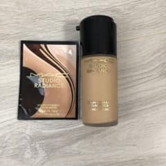 MAC マック　スタジオラディアンスセラムファンデーションのサムネイル