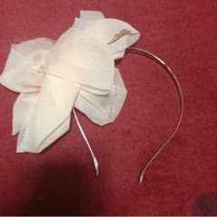 花のカチューシャのサムネイル