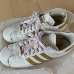 adidas アディダス スニーカーのサムネイル
