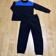 UNIQLO エアリズム　長袖パジャマセット　130のサムネイル