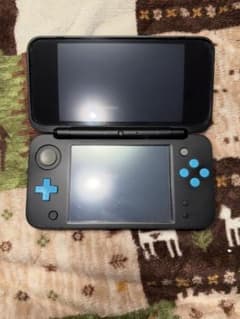 New 2DS LL ブラック/ブルーのサムネイル