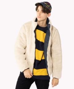 値下げ！！ Tommy jeans リバーシブルボアジャケット カーキのサムネイル