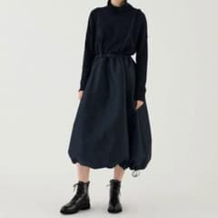 美品✨ギャルリーヴィー シェイプメモリーウェザー　コクーンスカート ネイビー 美品✨ギャルリーヴィー シェイプメモリーウェザー コクーンスカート