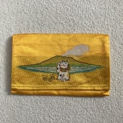 仙巌園 招き猫 刺繍 ポーチ 黄色　通帳入れのサムネイル