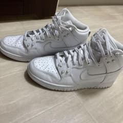 NIKEダンクのサムネイル