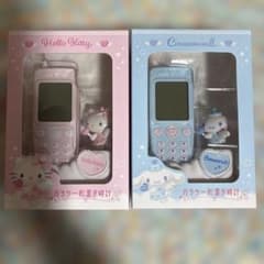 サンリオ ガラケー形置き時計 キティ シナモロール - メルカリ