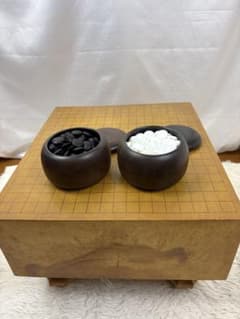 【碁盤】囲碁碁盤 脚付 囲碁入門 高さ17.2cm 碁石セット 3112 碁盤】囲碁碁盤 脚付 囲碁入門 高さ17.2cm 碁石セット 3112 - メルカリ