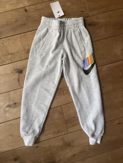 Nike スウェットパンツ XS 130センチ　グレーのサムネイル