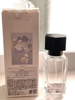 ZARA Spirited Romance (Into The Floral)のサムネイル