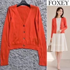 FOXEY - 美品★フォクシー 日本製 5分袖 ボレロ 38 オレンジ カーディガン38 FOXEY '20年雑誌掲載 Vネックカーディガン ロゴ Adrett オレンジ