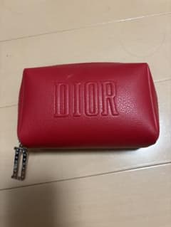 Dior レッド ポーチのサムネイル