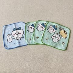 【新品】ちいかわハンカチ4枚セット ハンドタオルのサムネイル