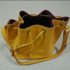 LOUIS VUITTON バッグのサムネイル