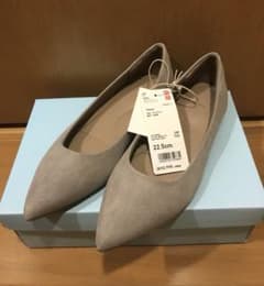 【新品】パンプス ☆ ベージュのサムネイル