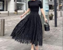 美品 JENNE ジェンヌ 総レース スカート 黒のサムネイル