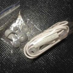 【新品、未使用】SAMSUNG スマホ用イヤホンのサムネイル