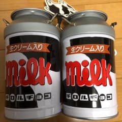 チロルチョコ　ミルク　2缶のサムネイル