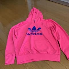 adidas パーカーのサムネイル