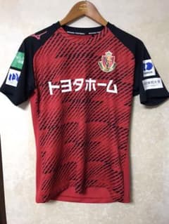 早い者勝ち！名古屋グランパストレーニングウェアのサムネイル