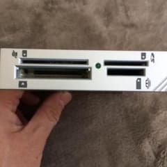 パソコン内臓カードリーダライタのサムネイル