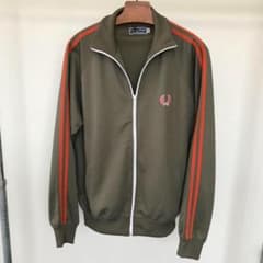 フレッドペリー ☆ M~L Size ☆カーキｘオレンジ☆ジャージ ☆グリン系 フレッドペリー ☆ M~L Size ☆カーキxオレンジ☆ジャージ ☆グリン系