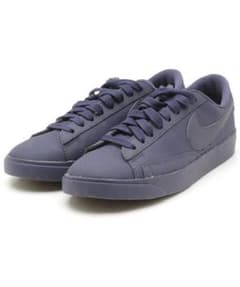 NIKE スニーカーのサムネイル