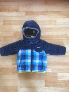 patagonia リバーシブルフーディのサムネイル