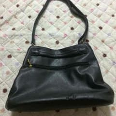 NICE CLAUP ブラックレザーバッグのサムネイル